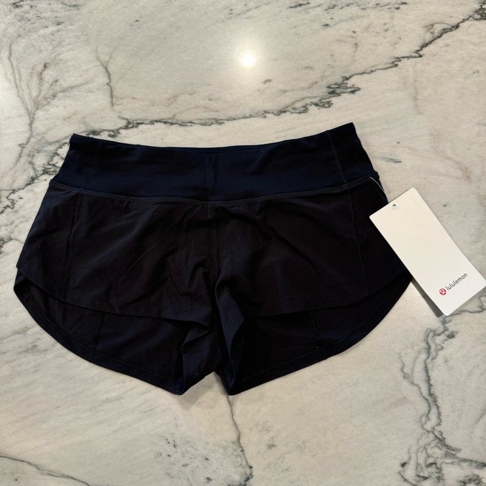 NWT Lululemon Speed Up LR Short 2.5”